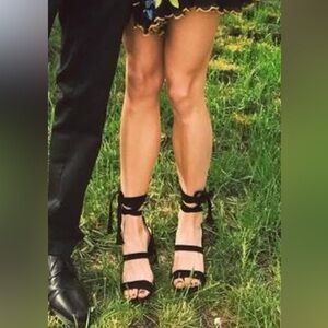 HALOGEN black wrap block heels